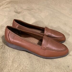 NIB Vintage Cobbie Cuddlers Leather Slip On Loafer Size 7.5W